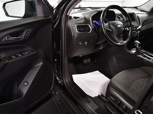 Used 2024 Chevrolet Equinox LT image 15