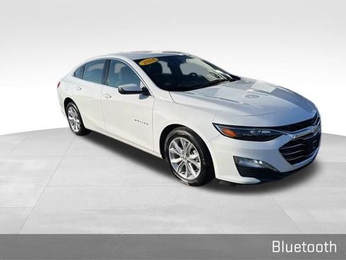 Used 2024 Chevrolet Malibu LT image 2