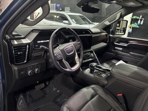 Used 2026 GMC Sierra 1500 Denali AWD/4WD image 11