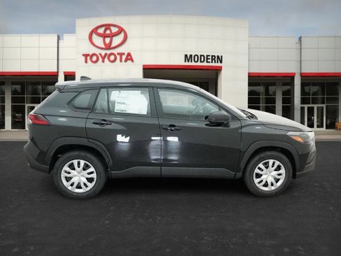 New 2026 Toyota Corolla Cross L image 25