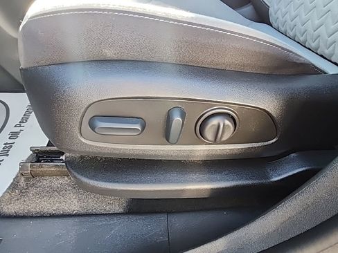 Used 2023 Chevrolet Equinox LT w/ LPO, Floor Liner Package image 22