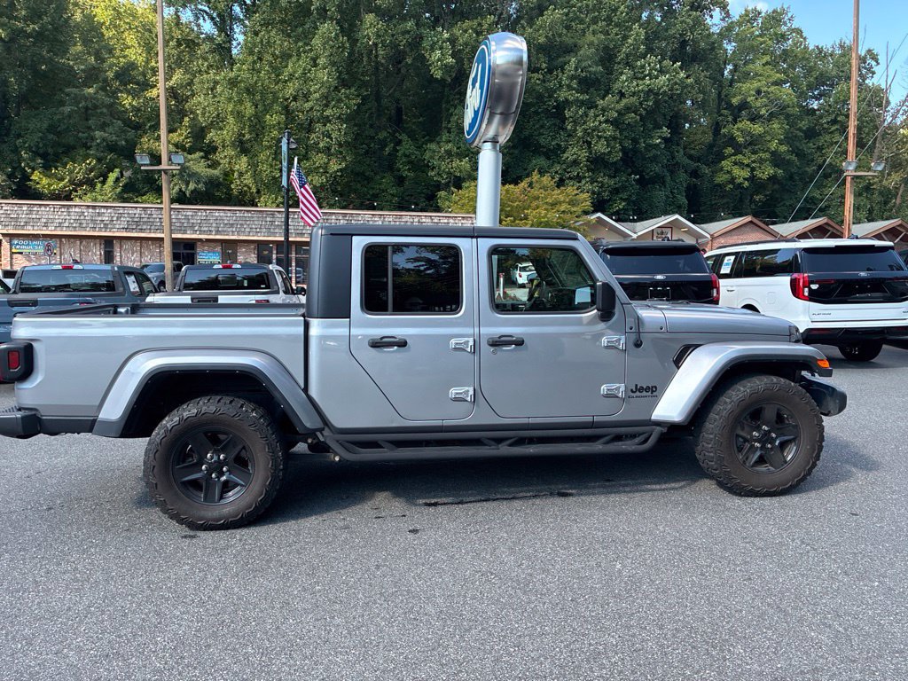 Used 2021 Jeep Gladiator Sport AWD/4WD image 17