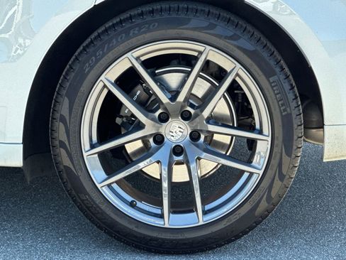 Used 2025 Porsche Macan Turbo AWD/4WD image 44