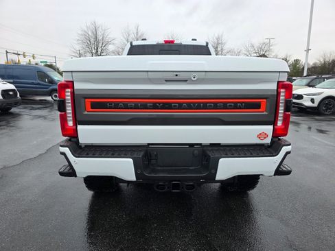 New 2026 Ford F250 Lariat w/ Black Appearance Package image 4