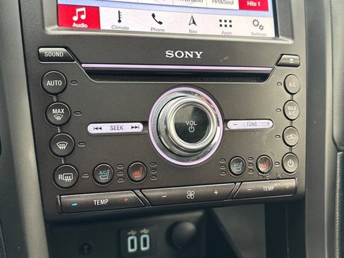 Used 2019 Ford Fusion Titanium image 17