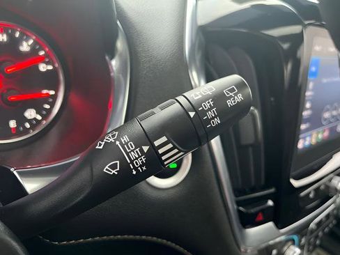 Used 2023 Chevrolet Traverse Premier w/ Redline Edition image 18