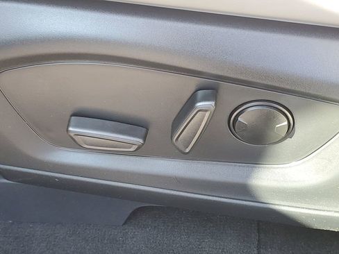 New 2026 Ford Explorer Active image 8