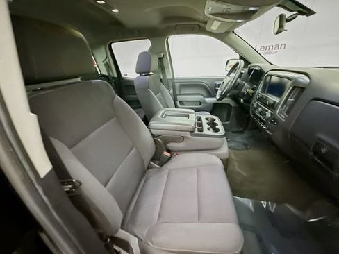 Used 2018 Chevrolet Silverado 1500 LT w/ Midnight Edition image 27