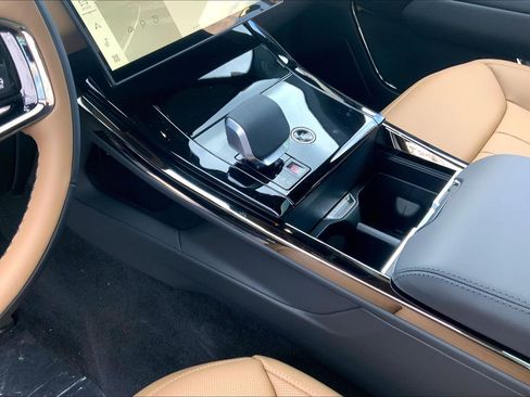 New 2026 Land Rover Range Rover Sport Dynamic SE AWD/4WD image 7