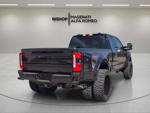 Used 2026 Ford F450 Platinum w/ FX4 Off-Road Package image 6
