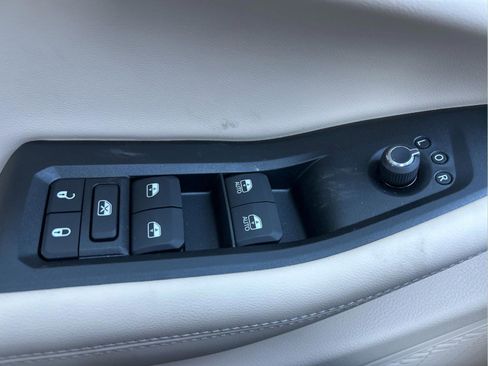 New 2025 Jeep Grand Cherokee Limited w/ Black Appearance Package image 11