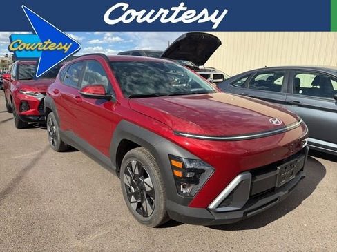 Used 2025 Hyundai Kona SEL image 1