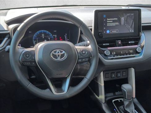 Used 2025 Toyota Corolla Cross XLE w/ Convenience Package AWD/4WD image 15