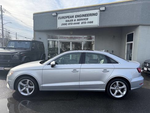 Used 2015 Audi A3 2.0T Premium image 4