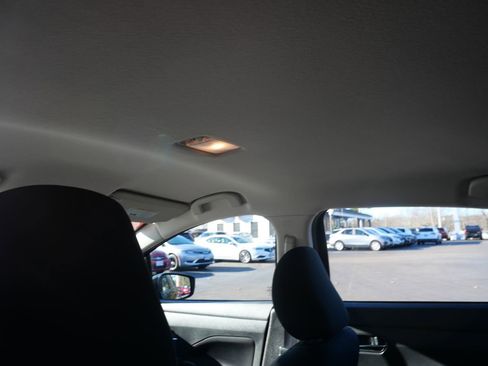 Used 2021 Nissan Versa SV image 22