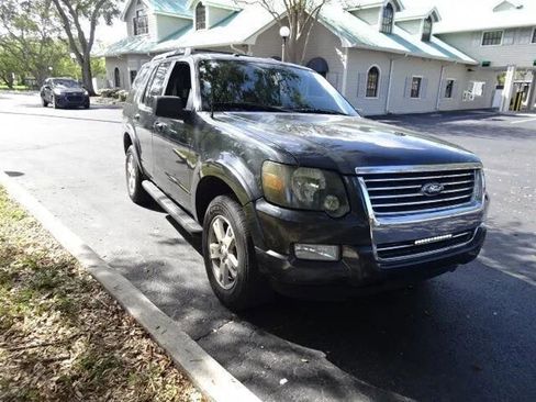 Used 2010 Ford Explorer XLT image 5