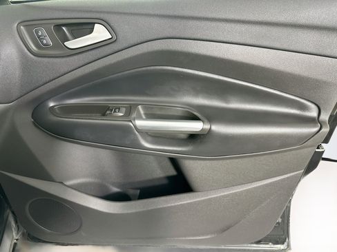 Used 2019 Ford Escape SE FWD image 30