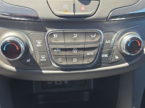 Used 2024 Chevrolet Equinox RS AWD/4WD image 20