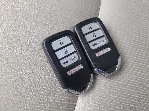 Used 2019 Honda Accord LX image 32