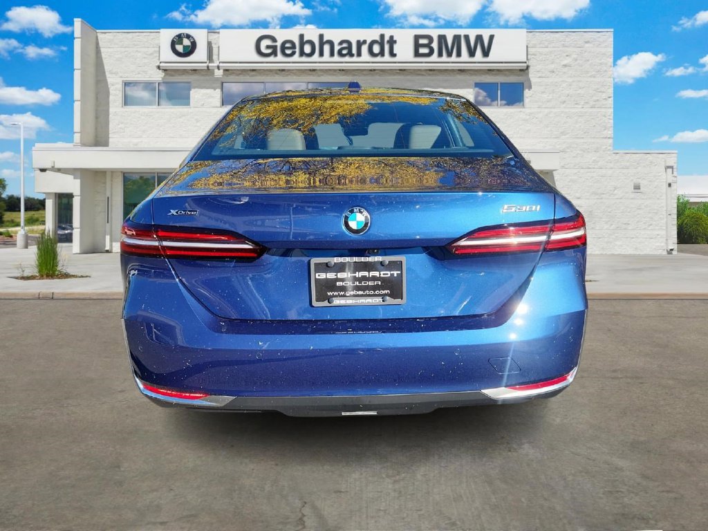Certified 2026 BMW 530i xDrive w/ Premium Package AWD/4WD image 6