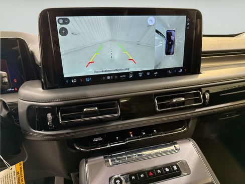 New 2026 Lincoln Aviator 2WD image 18