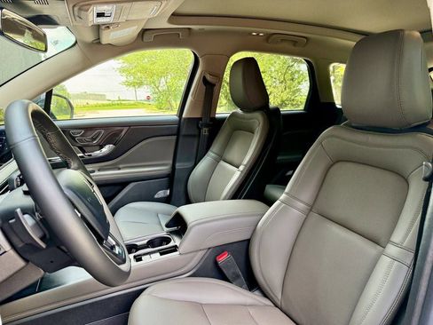 New 2025 Lincoln Corsair Grand Touring image 10