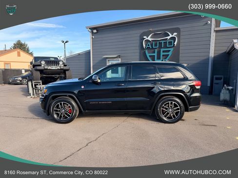Used 2017 Jeep Grand Cherokee Trailhawk AWD/4WD image 7