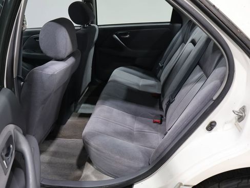 Used 2001 Toyota Camry LE image 18