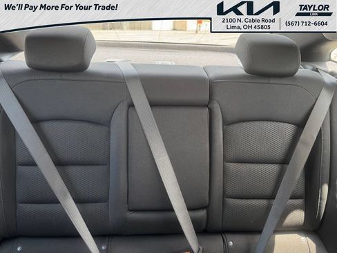 Used 2025 Chevrolet Malibu LT FWD image 12