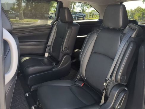 Used 2024 Honda Odyssey EX-L image 14