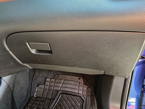 Used 2021 Nissan Rogue Sport S image 37