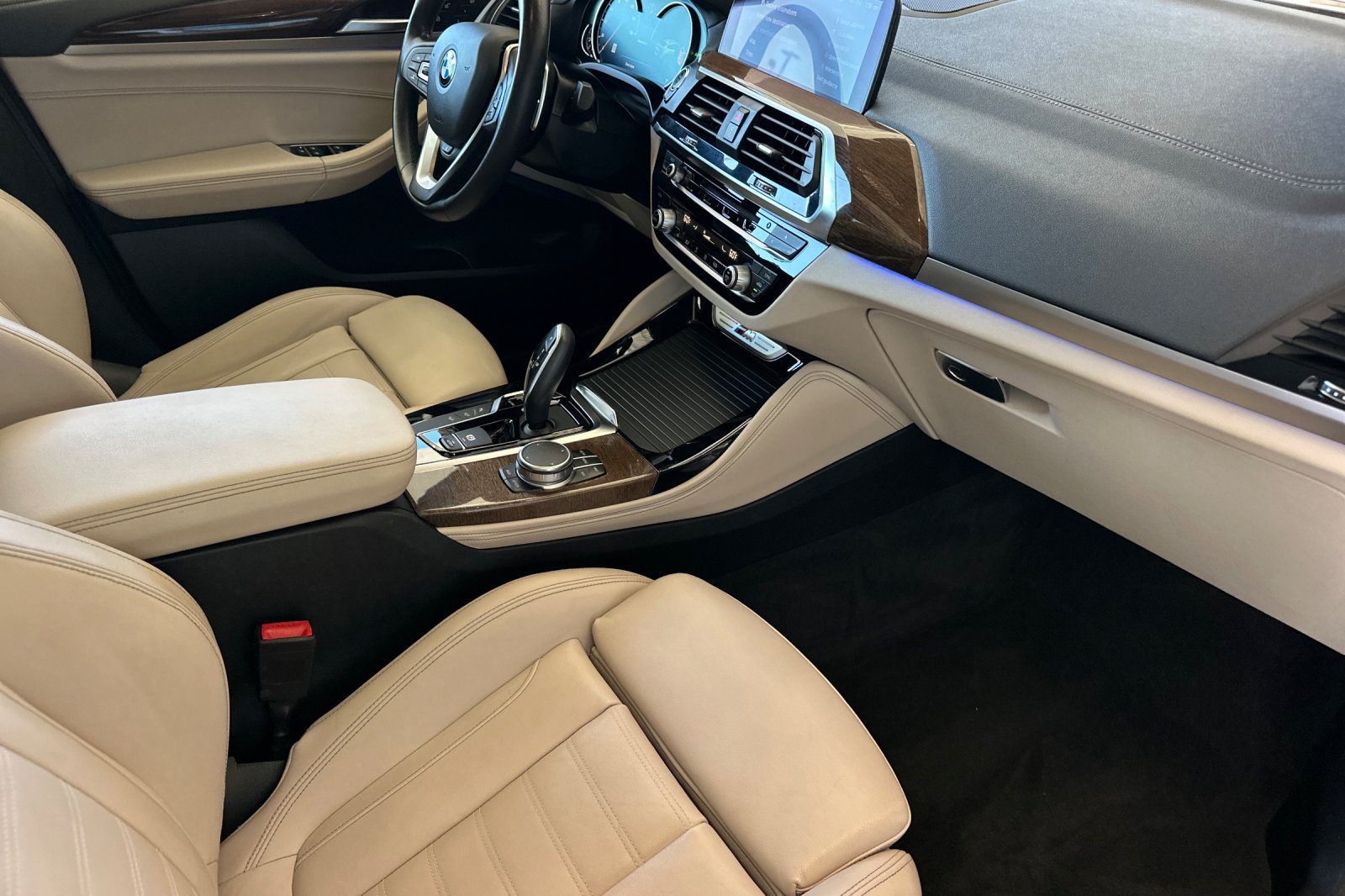 Used 2019 BMW X4 M40i w/ Executive Package AWD/4WD image 16