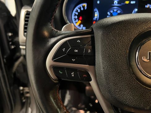 Used 2018 Jeep Grand Cherokee Trailhawk image 13