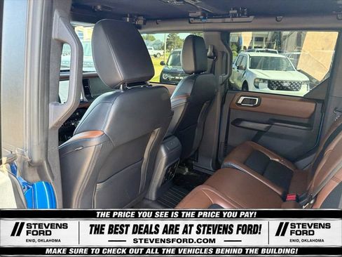 Used 2024 Ford Bronco Outer Banks w/ Sasquatch Package AWD/4WD image 37