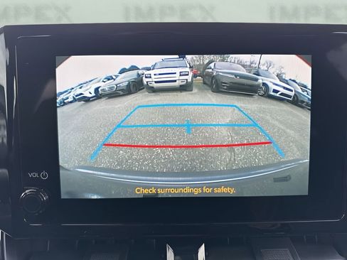 Used 2025 Toyota Corolla LE image 18