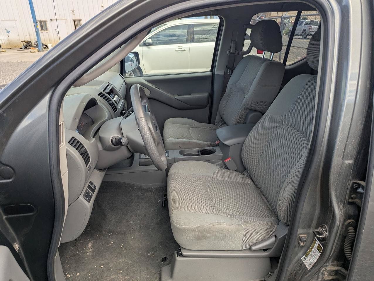 Used 2007 Nissan Frontier SE w/ Power Pkg RWD image 9