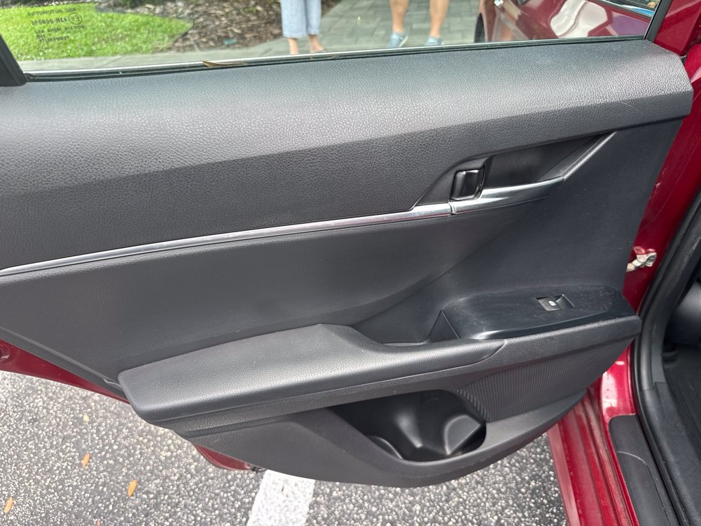 Used 2019 Toyota Camry LE FWD image 12