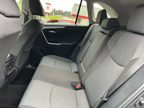 Certified 2025 Toyota RAV4 XLE AWD/4WD image 14