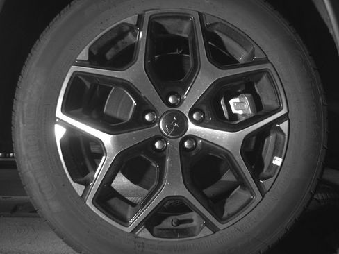 Used 2025 Jeep Compass Limited image 13