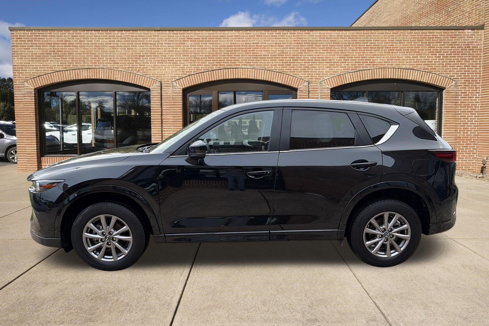 Used 2025 MAZDA CX-5 AWD 2.5 S w/ Preferred Package image 7