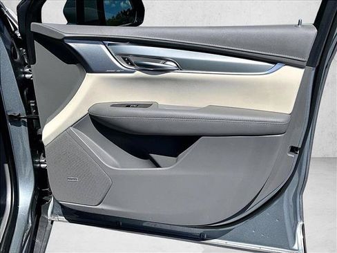 Certified 2023 Cadillac XT5 Premium Luxury FWD image 19