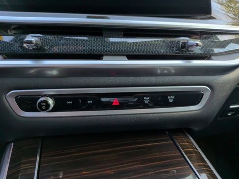 Certified 2024 BMW X5 xDrive50e image 18