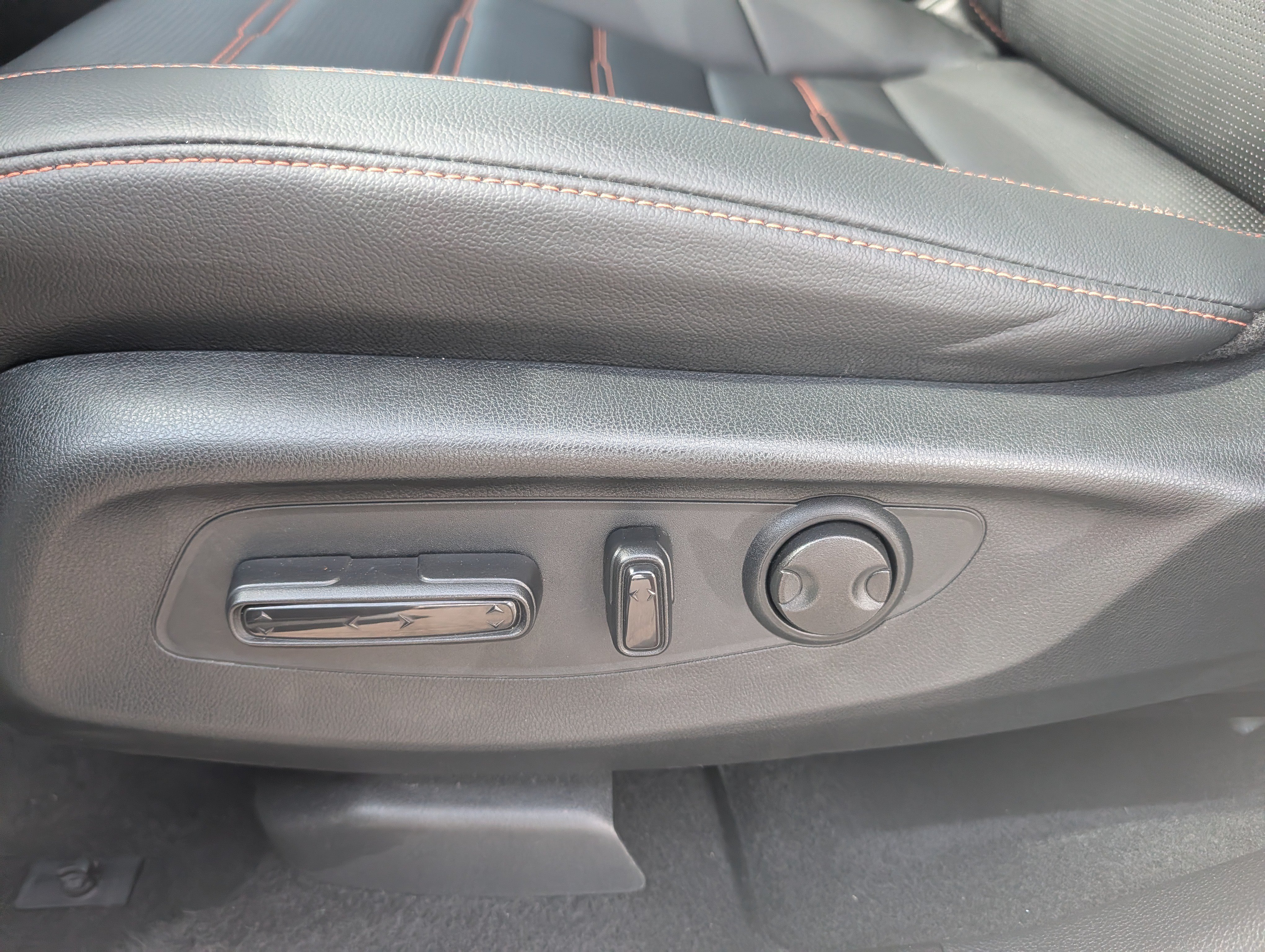 Used 2025 Honda CR-V Sport Touring image 22