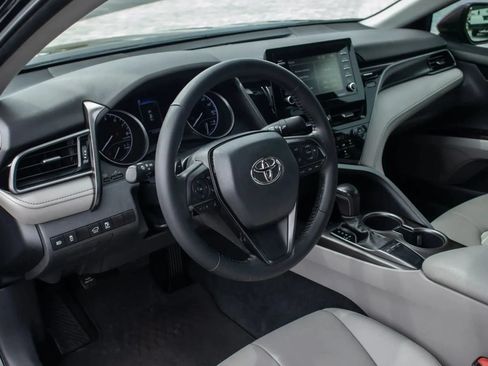 Used 2023 Toyota Camry SE FWD image 22