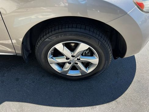 Used 2010 Nissan Murano SL w/ Leather Pkg AWD/4WD image 11