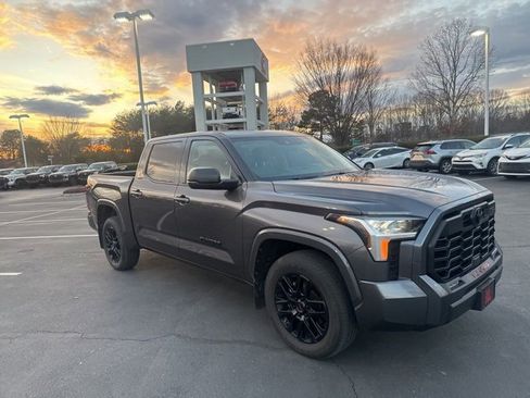 Used 2023 Toyota Tundra SR5 image 3