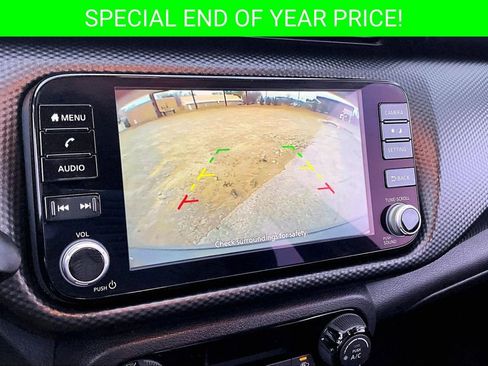 Used 2022 Nissan Kicks SV image 14