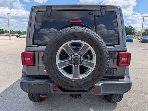 Used 2018 Jeep Wrangler Unlimited Rubicon AWD/4WD image 6