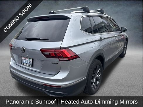 Used 2024 Volkswagen Tiguan SE w/ Panoramic Sunroof Package AWD/4WD image 4