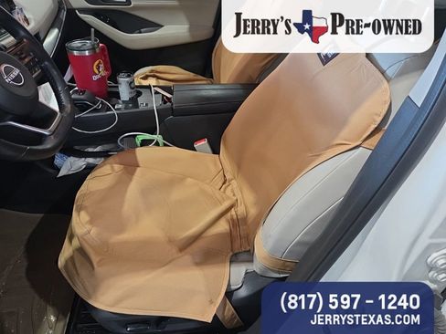 Used 2022 Nissan Rogue SV w/ SV Premium Package image 7